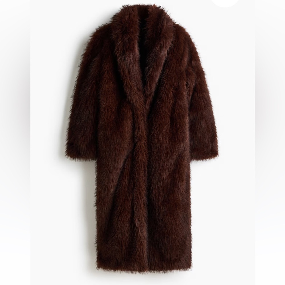 FLUFFY COAT WITH SHAWL COLLAR